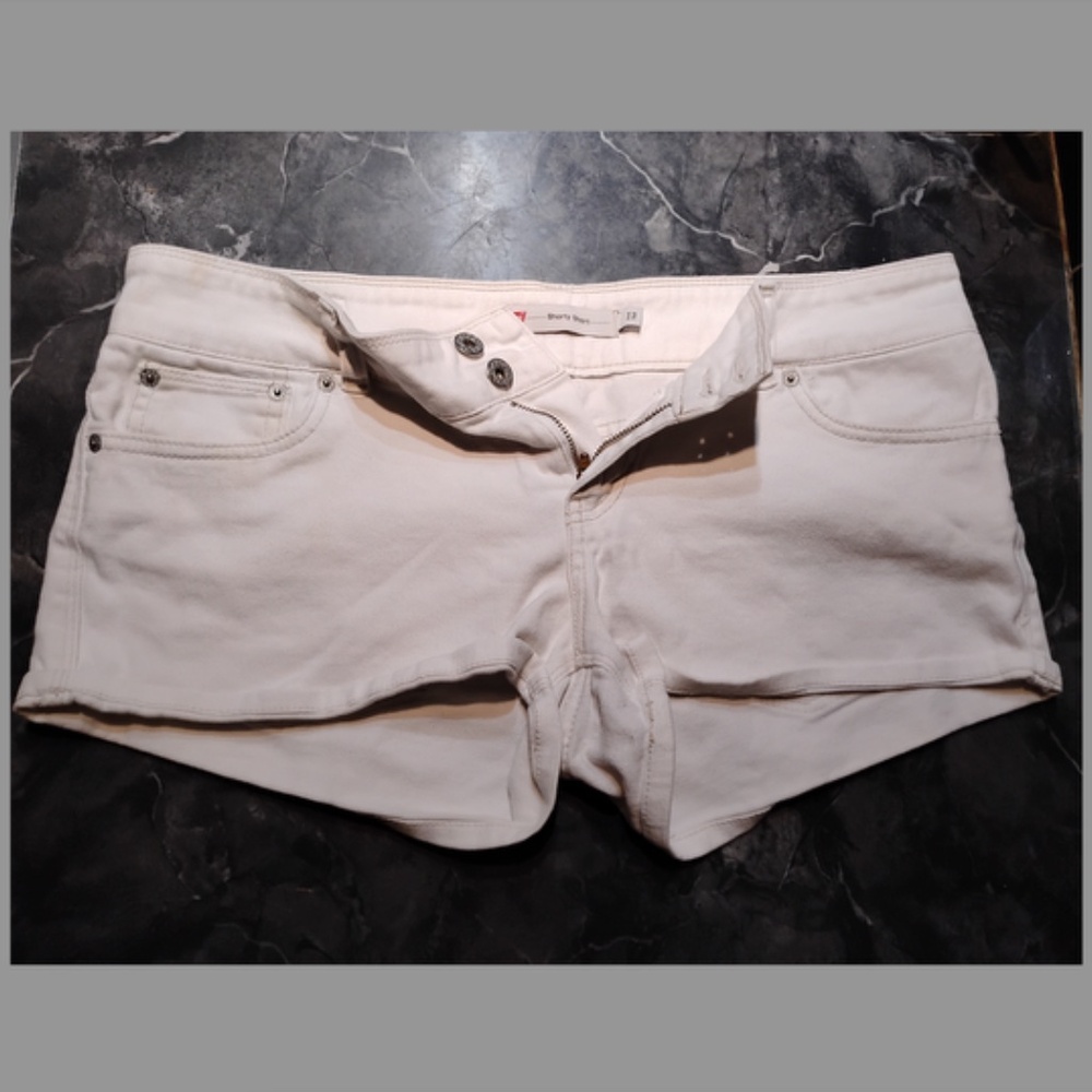 White Levi's Shorty Shorts